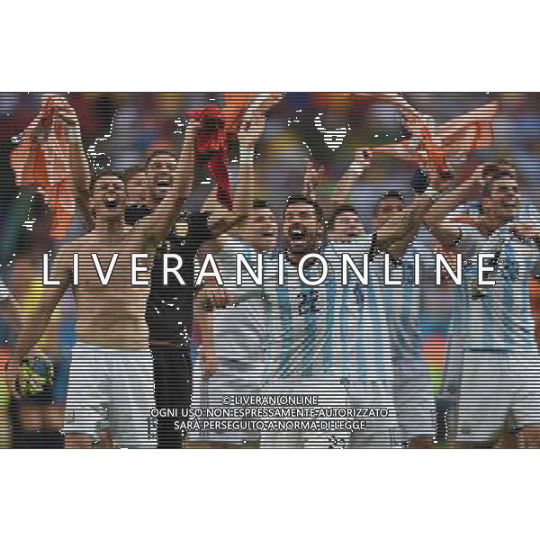 RADOSC EZEQUIEL LAVEZZI MARTIN DEMICHELIS 2014.07.05 ESTADIO NATIONAL DE BRASILIA GARRINCHA BRAZYLIA PILKA NOZNA MISTRZOSTWA SWIATA FIFA WORLD CUP 2014 KADRA REPREZENTACJA ARGENTYNA - BELGIA FOTO PAULA DUDA / PRESSFOCUS/NEWSPIX.PL --- Newspix.pl AG ALDOL IVERANI SAS ONLY ITALY *** Local Caption *** www.newspix.pl mail us: info@newspix.pl call us: 0048 022 23 22 222 --- Polish Picture Agency by Ringier Axel Springer Poland