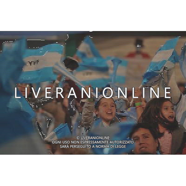 (140705) -- BUENOS AIRES, July 5, 2014 () -- Argentina\'s fans react while watching a televised quarter-finals match between Argentina and Belgium of 2014 FIFA World Cup in Buenos Aires, Argentina, on July 5, 2014. Argentina won 1-0 over Belgium and qualified for the semi-finals on Saturday. (/Alejandro Santa Cruz/TELAM) ©photoshot/Agenzia Aldo Liverani sas - ITALY ONLY - EDITORIAL USE ONLY - ARGENTINA VS BELGIO partita di quarti di finale Coppa del Mondo 2014 FIFA World Cup allo stadio Estadio Nacional di Brasilia, in Brasile, il 5 luglio 2014. Argentina ha vinto 1-0 contro il Belgio e si qualifica per le semifinali.
