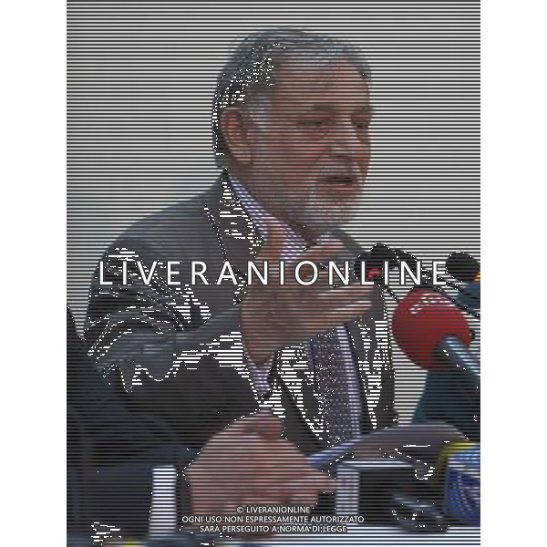 (140708) -- KABUL, July 8, 2014 () -- Chairman of the Afghan Election Commission Ahmad Yusuf Nuristani speaks during a press conference in Kabul July 7, 2014. Presidential candidate Ashraf Ghani Ahmadzai was in lead according to the preliminary election results announced by the commission on Monday. (/Ahmad Massoud) ©PHOTOSHOT/Agenzia Aldo Liverani sas - ITALY ONLY - EDITORIAL USE ONLY - Il Presidente della Commissione elettorale afghana Ahmad Yusuf Nuristani in una conferenza stampa a Kabul in afghanistan 7 Luglio 2014