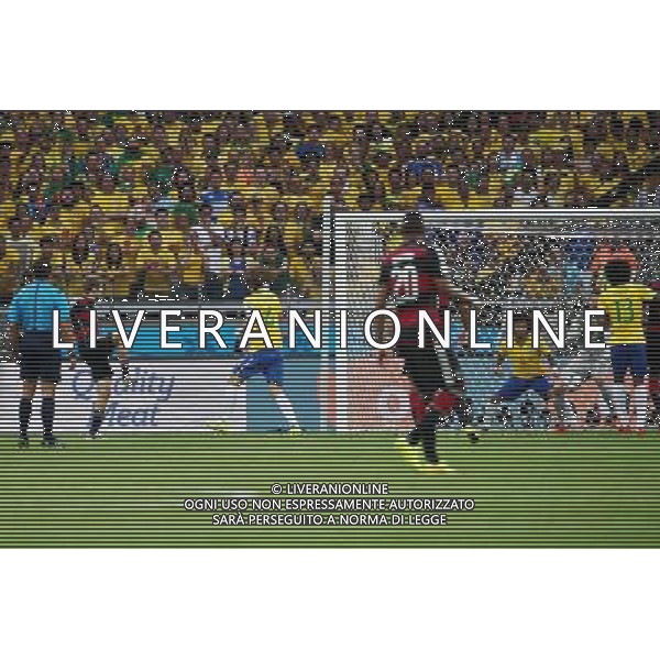 08.07.2014, Mineirao, Belo Horizonte, BRA, FIFA WM, Brasilien vs Deutschland, Halbfinale, im Bild Thomas Mueller (GER) links, erzielt das 1:0 fuer Deutschland, // during Semi Final match between Brasil and Germany of the FIFA Worldcup Brazil 2014 at the Mineirao in Belo Horizonte, Brazil on 2014/07/08. EXPA Pictures © 2014, PhotoCredit: EXPA/ Eibner-Pressefoto/ Cezaro *****ATTENTION - OUT of GER***** AG ALDO LIVERANI SAS ONLY ITALY