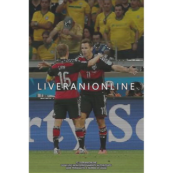 08.07.2014, Mineirao, Belo Horizonte, BRA, FIFA WM, Brasilien vs Deutschland, Halbfinale, im Bild Jubel bei Philipp Lahm (GER) und Miroslav Klose (GER) nach dessen Tor zum 2:0 // during Semi Final match between Brasil and Germany of the FIFA Worldcup Brazil 2014 at the Mineirao in Belo Horizonte, Brazil on 2014/07/08. EXPA Pictures © 2014, PhotoCredit: EXPA/ Eibner-Pressefoto/ Cezaro *****ATTENTION - OUT of GER***** AG ALDO LIVERANI SAS ONLY ITALY