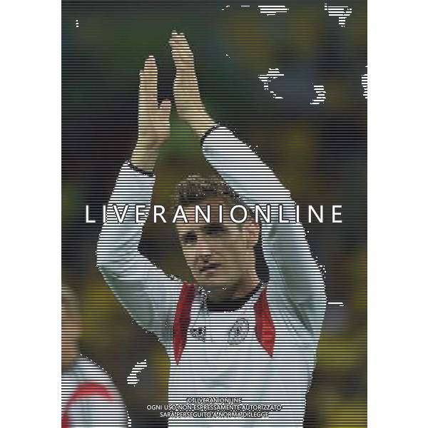 (140708) -- BELO HORIZONTE, July 8, 2014 () -- Germany\'s Miroslav Klose applauds spectators after a semifinal match between Brazil and Germany of 2014 FIFA World Cup at the Estadio Mineirao Stadium in Belo Horizonte, Brazil, on July 8, 2014. Germany won 7-1 over Brazil and qualified for the final on Tuesday. (/Liu Dawei)(pcy) AG ALDO LIVERANI SAS ONLY ITALY