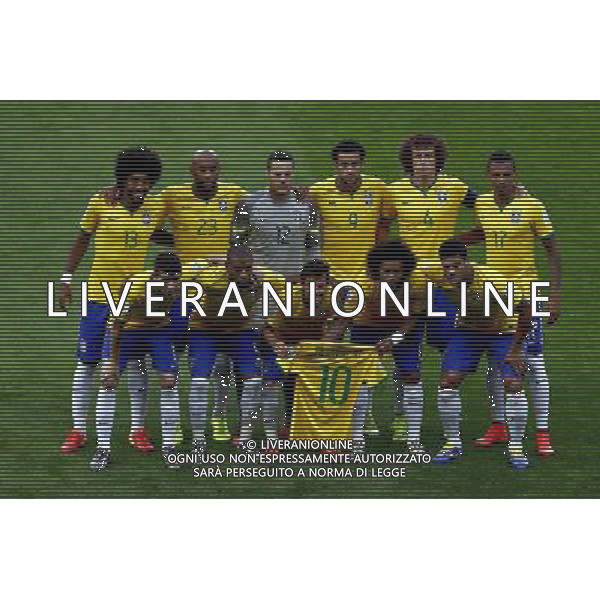 (140708) -- BELO HORIZONTE, July 8, 2014 () -- Brazil\'s players pose for a group photo before a semifinal match between Brazil and Germany of 2014 FIFA World Cup at the Estadio Mineirao Stadium in Belo Horizonte, Brazil, on July 8, 2014.(/Liu Bin)(pcy) AG ALDO LIVERANI SAS ONLY ITALY