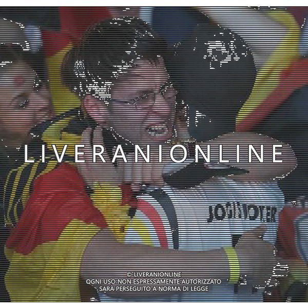 (140709) -- FRANKFURT, July 9, () -- German football fans react as they watch the 2014 World Cup semifinal match between Germany and Brazil, at a public viewing event in Frankfurt, Germany, July 8, 2014. (/Luo Huanhuan) ©photoshot/Agenzia Aldo Liverani sas - ITALY ONLY - EDITORIAL USE ONLY