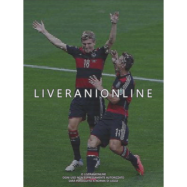 (140708) -- BELO HORIZONTE, July 8, 2014 () -- Germany\'s Toni Kroos (L) celebrates a goal during a semifinal match between Brazil and Germany of 2014 FIFA World Cup at the Estadio Mineirao Stadium in Belo Horizonte, Brazil, on July 8, 2014. Germany won 7-1 over Brazil and qualified for the final on Tuesday.(/Liu Bin)(rh) ©photoshot/Agenzia Aldo Liverani sas - ITALY ONLY - EDITORIAL USE ONLY - BRASILE VS GERMANIA partita di semifinale Coppa del mondo FIFA 2014 Mineirao stadio Estadio a Belo Horizonte, in Brasile, 8 luglio 2014, la Germania ha vinto 7-1 e qualificato per la finale