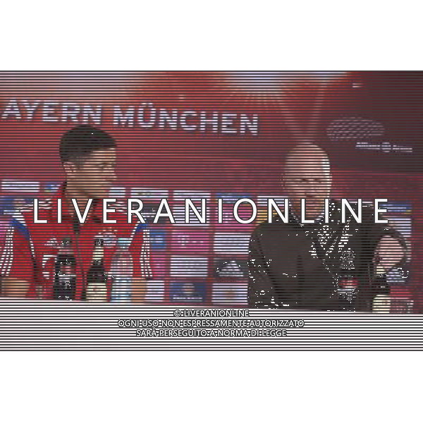 MONACHIUM 09.07.2014 KONFERENCJA PRASOWA I PREZENTACJA ROBERTA LEWANDOWSKIEGO W BARWACH BAYERNU MONACHIUM --- ROBERT LEWANDOWSKI PRESS CONFERENCE AND PRESENTATION IN NEW CLUB - FC BAYERN MUNICH ROBERT LEWANDOWSKI MATTHIAS SAMMER FOT. PIOTR KUCZA/NEWSPIX.PL --- Newspix.pl POLAND OUT!!! AG ALDO LIVERANI SAS ONLY ITALY *** Local Caption *** www.newspix.pl mail us: info@newspix.pl call us: 0048 022 23 22 222 --- Polish Picture Agency by Ringier Axel Springer Poland