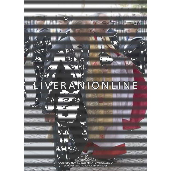 The Duke of Edinburgh attends a Service of Dedication to Admiral Arthur Philip at Westminster Abbey. Arthur Phillip was the Governor-Designate of the First Fleet, who founded the colony of New South Wales, which was the beginning of what would become the Commonwealth of Australia. The Service at Westminster Abbey will mark the bicentenary of the death of Admiral Phillip. During the Service a new memorial stone to Admiral Philip will be dedicated, which has been especially commissioned and carved from Sydney sandstone. AG ALDO LIVERANI SAS ONLY ITALY