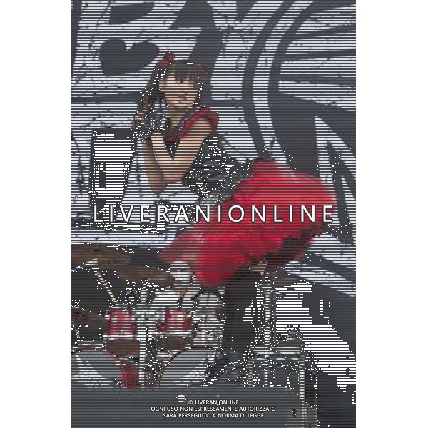 J-Metal group Babymetal perform on the main stage at Sonisphere Festival, Knebworth, UK on 5th July 2014. The band consists of Suzuka Nakamoto (Su-Metal - wearing two gloves), Moa Kikuchi (Moametal - wearing glove on left hand) and Yui Mizuno (Yuimetal - wearing glove on right hand) ©PHOTOSHOT/Agenzia Aldo Liverani sas - ITALY ONLY - EDITORIAL USE ONLY - Il Gruppo Babymetal J-Metal si esibisce sul palco de Festival Sonisphere, Knebworth, Regno Unito il 5 luglio 2014