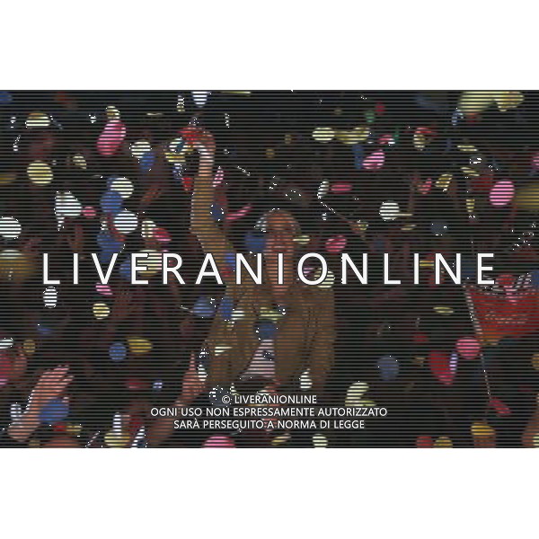 (140709) -- FRANKFURT, July 9, () -- German football fans react as they watch the 2014 World Cup semifinal match between Germany and Brazil, at a public viewing event in Frankfurt, Germany, July 8, 2014. (/Luo Huanhuan) ©PHOTOSHOT/Agenzia Aldo Liverani sas - ITALY ONLY - EDITORIAL USE ONLY - BRASILE VS GERMANIA partita di semifinale Coppa del mondo FIFA 2014 Mineirao stadio Estadio a Belo Horizonte, in Brasile, 8 luglio 2014, la Germania ha vinto 7-1 e qualificato per la finale