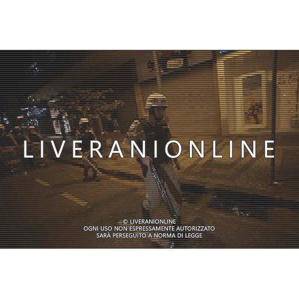 (140708) -- BELO HORIZONTE, July 8, 2014 (Xinhua) -- Police officers guard after a semifinal match between Brazil and Germany of 2014 FIFA World Cup on a street near the Savassi Plaza in Belo Horizonte, Brazil, on July 8, 2014. (Xinhua/Mauricio Valenzuela) (mv) ©photoshot/Agenzia Aldo Liverani sas - ITALY ONLY - EDITORIAL USE ONLY - BRASILE VS GERMANIA partita di semifinale Coppa del mondo FIFA 2014 Mineirao stadio Estadio a Belo Horizonte, in Brasile, 8 luglio 2014, la Germania ha vinto 7-1 e qualificato per la finale
