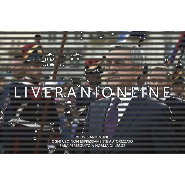 (140710) -- MONTEVIDEO, July 10, 2014 () -- Armenia\'s President Serzh Sargsyan (R) takes part in a welcoming ceremony at the Executive Tower in Montevideo, capital of Uruguay, on July 9, 2014. Serzh Sargsyan was on a two-day official visit to Uruguay. (/Uruguay\'s Presidency) (vf) (sp) ©photoshot/Agenzia Aldo Liverani sas - ITALY ONLY - EDITORIAL USE ONLY ©PHOTOSHOT/Agenzia Aldo Liverani sas - - ITALY ONLY - EDITORIAL USE ONLY - il presidente armeno Serzh Sargsyan a Montevideo , capitale dell\'Uruguay, il 9 luglio 2014 in visita ufficiale di due giorni