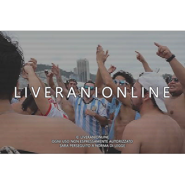 Supporters Argentine sur la plage de Copacabana - 11.07.2014 - Coupe du Monde 2014 - Bresil Photo : Dave Winter / Icon SPort /Agenzia Aldo Liverani sas - ITALY ONLY - EDITORIAL USE ONLY - Tifosi sulla spiaggia di Copacabana per la Coppa del Mondo Fifa Brasile 2014