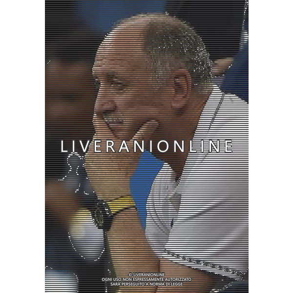(140712) -- BRASILIA, July 12, 2014 () -- Brazil\'s coach Luiz Felipe Scolari looks on during the third place play-off match between Brazil and Netherlands of 2014 FIFA World Cup at the Estadio Nacional Stadium in Brasilia, Brazil, on July 12, 2014. Netherlands won 3-0 over Brazil and took the third place of the tournament on Saturday. (/Guo Yong)(pcy) AG ALDO LIVERANI SAS ONLY ITALY
