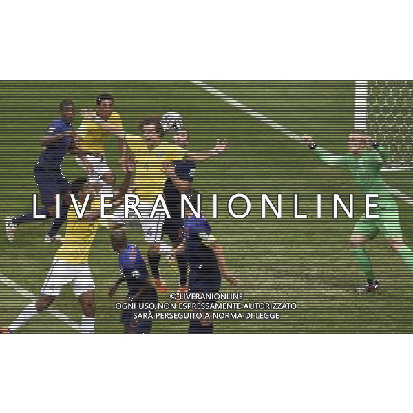 (140712) -- BRASILIA, July 12, 2014 () -- Brazil\'s David (L, up) competes with Netherlands\' Ron Vlaar (R, up) during the third place play-off match between Brazil and Netherlands of 2014 FIFA World Cup at the Estadio Nacional Stadium in Brasilia, Brazil, on July 12, 2014.(/Lui Siu Wai)(pcy) AG ALDO LIVERANI SAS ONLY ITALY