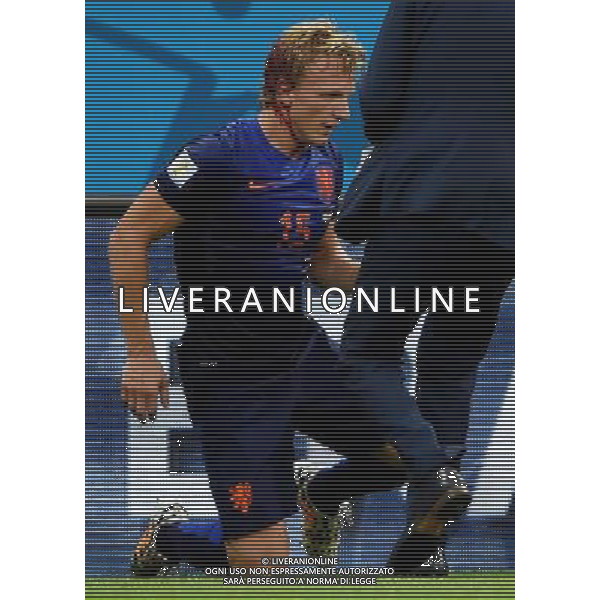 (140712) -- BRASILIA, July 12, 2014 () -- Netherlands\' Dirk Kuyt bleeds during the third place play-off match between Brazil and Netherlands of 2014 FIFA World Cup at the Estadio Nacional Stadium in Brasilia, Brazil, on July 12, 2014.(/Guo Yong)(pcy) AG ALDO LIVERANI SAS ONLY ITALY