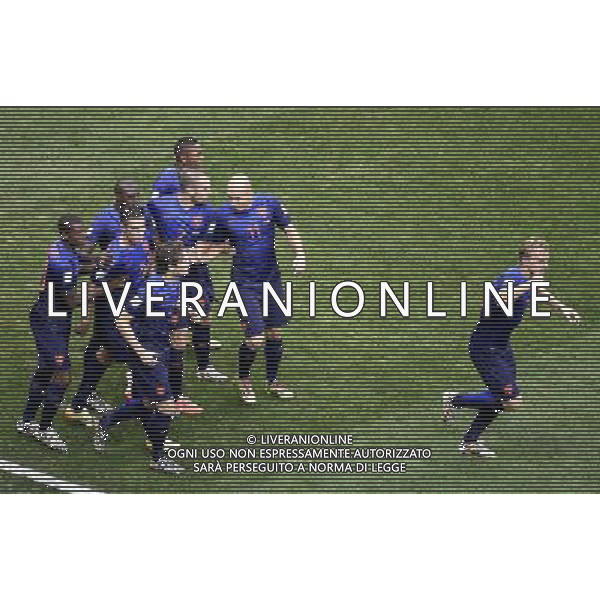 (140712) -- BRASILIA, July 12, 2014 () -- Netherlands\' Robin van Persie (3rd L) celebrates with teammates after scoring a penalty kick during the third place play-off match between Brazil and Netherlands of 2014 FIFA World Cup at the Estadio Nacional Stadium in Brasilia, Brazil, on July 12, 2014.(/Lui Siu Wai)(pcy) AG ALDO LIVERANI SAS ONLY ITALY