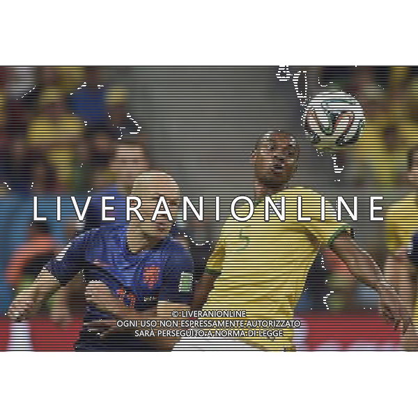 (140712) -- BRASILIA, July 12, 2014 () -- Netherlands\' Arjen Robben vies with Brazil\'s Fernandinho during the third place play-off match between Brazil and Netherlands of 2014 FIFA World Cup at the Estadio Nacional Stadium in Brasilia, Brazil, on July 12, 2014.(/Yang Lei)(rh) AG ALDO LIVERANI SAS ONLY ITALY