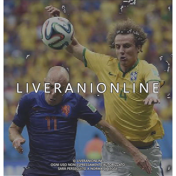 (140712) -- BRASILIA, July 12, 2014 () -- Netherlands\' Arjen Robben vies with Brazil\'s David Luiz during the third place play-off match between Brazil and Netherlands of 2014 FIFA World Cup at the Estadio Nacional Stadium in Brasilia, Brazil, on July 12, 2014.(/Yang Lei)(rh) AG ALDO LIVERANI SAS ONLY ITALY