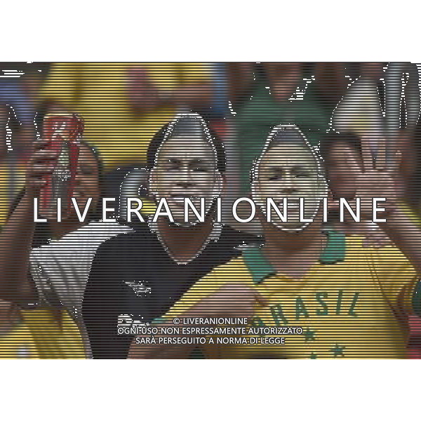 (140712) -- BRASILIA, July 12, 2014 () -- Brazil\'s fans cheer for their team before the third place play-off match between Brazil and Netherlands of 2014 FIFA World Cup at the Estadio Nacional Stadium in Brasilia, Brazil, on July 12, 2014.(/Yang Lei)(rh) AG ALDO LIVERANI SAS ONLY ITALY