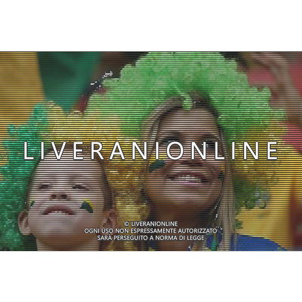 (140712) -- BRASILIA, July 12, 2014 () -- Brazil\'s fans wait before the third place play-off match between Brazil and Netherlands of 2014 FIFA World Cup at the Estadio Nacional Stadium in Brasilia, Brazil, on July 12, 2014.(/Cao Can)(rh) AG ALDO LIVERANI SAS ONLY ITALY