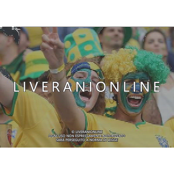 (140712) -- BRASILIA, July 12, 2014 () -- Brazil\'s fans cheer for their team before the third place play-off match between Brazil and Netherlands of 2014 FIFA World Cup at the Estadio Nacional Stadium in Brasilia, Brazil, on July 12, 2014.(/Cao Can)(rh) AG ALDO LIVERANI SAS ONLY ITALY
