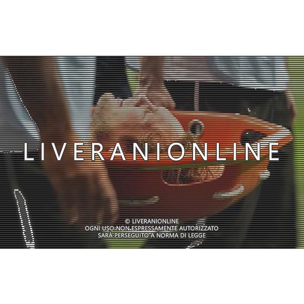 (140712) -- BRASILIA, July 12, 2014 () -- Netherlands\' Daley Blind reacts as being carried out of the pitch during the third place play-off match between Brazil and Netherlands of 2014 FIFA World Cup at the Estadio Nacional Stadium in Brasilia, Brazil, on July 12, 2014.(/Guo Yong)(pcy) AG ALDO LIVERANI SAS ONLY ITALY