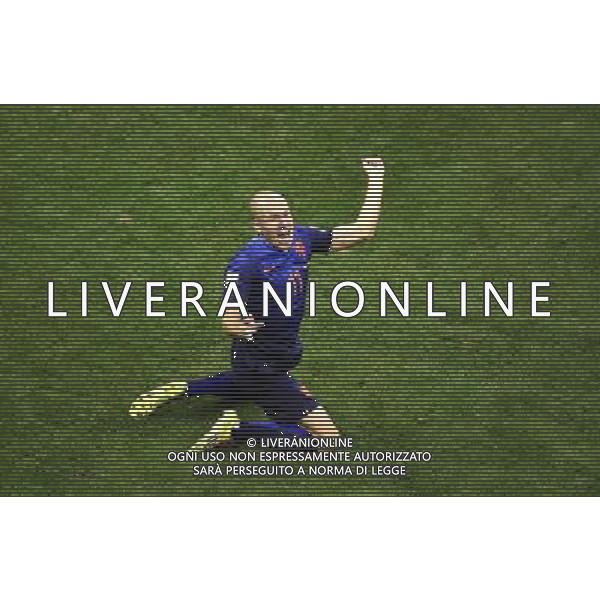 (140712) -- BRASILIA, July 12, 2014 () -- Netherlands\' Arjen Robben reacts after falling on the pitch during the third place play-off match between Brazil and Netherlands of 2014 FIFA World Cup at the Estadio Nacional Stadium in Brasilia, Brazil, on July 12, 2014. Netherlands won 3-0 over Brazil and took the third place of the tournament on Saturday. (/Lui Siu Wai)(pcy) AG ALDO LIVERANI SAS ONLY ITALY