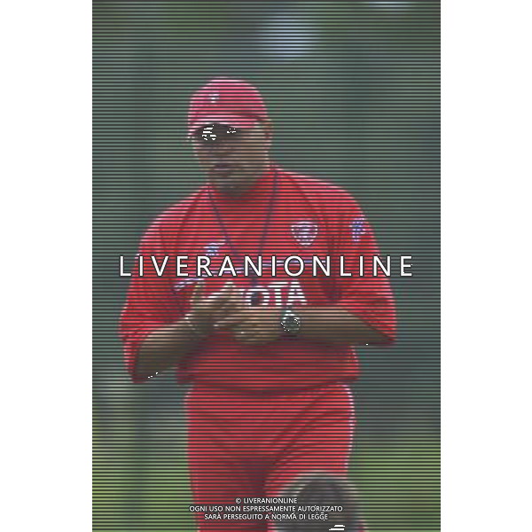 FOLGARIA 02/07/2003 PRIMO ALLENAMENTO IN RITIRO DEL PERUGIA CALCIO NELLA FOTO: COSMI SERSE * FOTO 1905/ROBERTO SETTONCE/ALDO LIVERANI