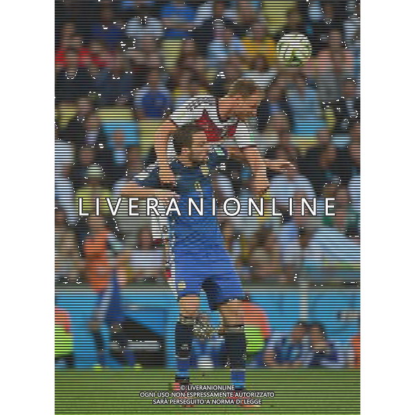 Benedikt HOWEDES / Gonzalo HIGUAIN - 13.07.2014 - Argentine / Allemagne - Finale Coupe du Monde 2014 -Rio de Janeiro- Photo : Dave Winter / Icon Sport /Agenzia Aldo Liverani sas - ITALY ONLY - Germania - Argentina Finale FIFA World Cup Brasile 2014 Rio de Janeiro - 13.07.2014