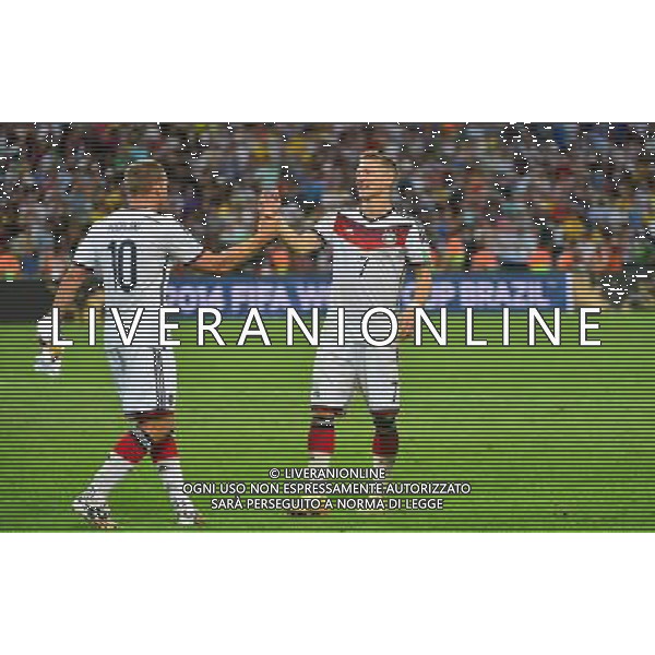 Victoire Allemagne - Champion du Monde - Lukas PODOLSKI / Bastian SCHWEINSTEIGER - 13.07.2014 - Argentine / Allemagne - Finale Coupe du Monde 2014 -Rio de Janeiro- Photo : Dave Winter / Icon Sport /Agenzia Aldo Liverani sas - ITALY ONLY - Germania - Argentina Finale FIFA World Cup Brasile 2014 Rio de Janeiro - 13.07.2014
