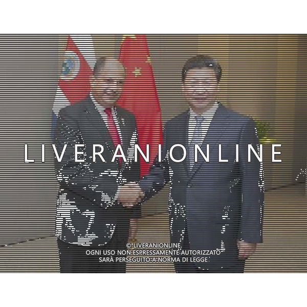 (140716) -- BRASILIA, July 16, 2014 () -- Chinese President Xi Jinping (R) meets with Costa Rican President Luis Guillermo Solis in Brasilia, Brazil, July 16, 2014. (/Xie Huanchi) (wf) ©PHOTOSHOT/Agenzia Aldo Liverani sas - ITALY ONLY - EDITORIAL USE ONLY