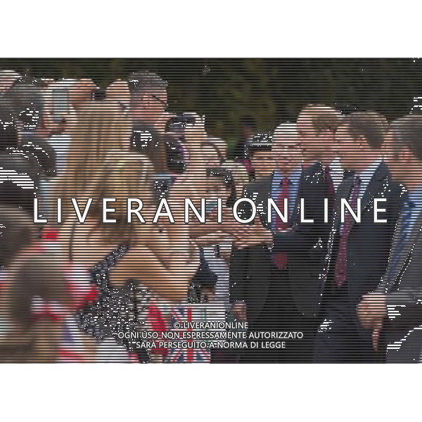 COVENTRY, ENGLAND - JULY 16: Prince William, Duke of Cambridge meets the crowd during an official visit to the Coventry War Memorial Park on July 16, 2014 in Coventry, England. The Duke made the visit to mark the Centenary of the First World War. () ©photoshot/Agenzia Aldo Liverani sas - ITALY ONLY - EDITORIAL USE ONLY - REALI INGLESI: Il Principe William, in visita al War Memorial Park, Coventry, il Parco dedicato al sacrificio di coloro che hanno perso la vita nella Grande Guerra, inghilterra 17 luglio 2014