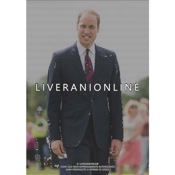 COVENTRY, ENGLAND - JULY 16: Prince William, Duke of Cambridge walk onto the sports field during an official visit to the Coventry War Memorial Park on July 16, 2014 in Coventry, England. The Duke made the visit to mark the Centenary of the First World War. () ©photoshot/Agenzia Aldo Liverani sas - ITALY ONLY - EDITORIAL USE ONLY - REALI INGLESI: Il Principe William, in visita al War Memorial Park, Coventry, il Parco dedicato al sacrificio di coloro che hanno perso la vita nella Grande Guerra, inghilterra 17 luglio 2014