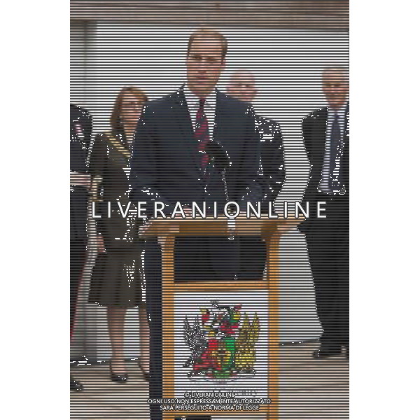 COVENTRY, ENGLAND - JULY 16: Prince William, Duke of Cambridge makes a speech during an official visit to the Coventry War Memorial Park on July 16, 2014 in Coventry, England. The Duke made the visit to mark the Centenary of the First World War. () ©photoshot/Agenzia Aldo Liverani sas - ITALY ONLY - EDITORIAL USE ONLY - REALI INGLESI: Il Principe William, in visita al War Memorial Park, Coventry, il Parco dedicato al sacrificio di coloro che hanno perso la vita nella Grande Guerra, inghilterra 17 luglio 2014