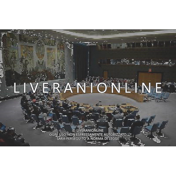 (140718) -- NEW YORK, July 18, 2014 () -- The United Nations Security Council holds an emergency meeting on the situation in Ukraine, at the UN headquarters in New York, on July 18, 2014. The UN Security Council on Friday called for a \'full, thorough, independent investigation\' into the incident of Malaysian Airlines flight MH17, which crashed Thursday in eastern Ukraine with 298 people onboard. (/Niu Xiaolei)(zhf) ©photoshot/AGENZIA ALDO LIVERANI SAS - ITALY ONLY - EDITORIAL USE ONLY - Il Consiglio di sicurezza delle Nazioni Unite tiene una riunione di emergenza sulla situazione in Ucraina, presso la sede dell\'ONU a New York , il 18 luglio 2014.