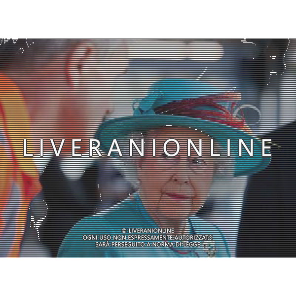 The Queen at Reading Station in Berkshire, July 17th, 2014 during the official opening of the refurbished facilities. ©PHOTOSHOT/AGENZIA ALDO LIVERANI SAS - ITALY ONLY - EDITORIAL USE ONLY - REALI INGLESI: La Regina Elisabetta II d\'inghilterra all\'apertura ufficiale della stazione riqualificata di Reading 2014, Regno Unito