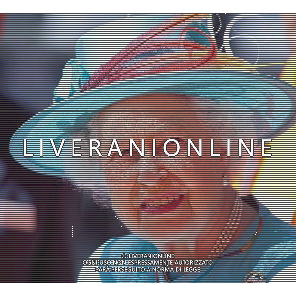 The Queen at Reading Station in Berkshire, July 17th, 2014 during the official opening of the refurbished facilities. ©PHOTOSHOT/AGENZIA ALDO LIVERANI SAS - ITALY ONLY - EDITORIAL USE ONLY - REALI INGLESI: La Regina Elisabetta II d\'inghilterra all\'apertura ufficiale della stazione riqualificata di Reading 2014, Regno Unito