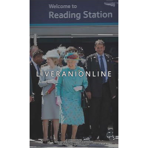 The Queen at Reading Station in Berkshire, July 17th, 2014 during the official opening of the refurbished facilities. ©PHOTOSHOT/AGENZIA ALDO LIVERANI SAS - ITALY ONLY - EDITORIAL USE ONLY - REALI INGLESI: La Regina Elisabetta II d\'inghilterra all\'apertura ufficiale della stazione riqualificata di Reading 2014, Regno Unito