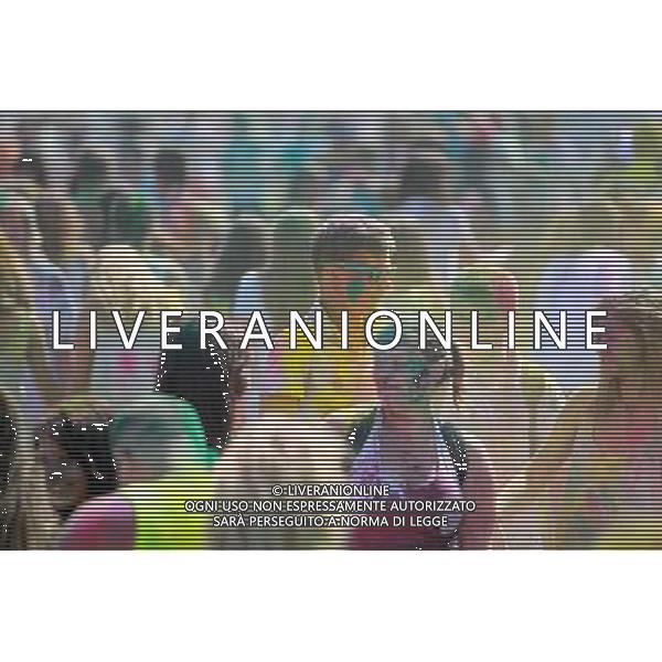 (140719) -- ST. PETERSBURG, July 19, 2014 () -- People participate in the Festival of Colors in St. Petersburg, Russia, on July 19, 2014. (/Lu Jinbo) ©photoshot/AGENZIA ALDO LIVERANI SAS - ITALY ONLY - Le persone partecipano al Festival dei colori a San Pietroburgo, in Russia, il 19 luglio 2014