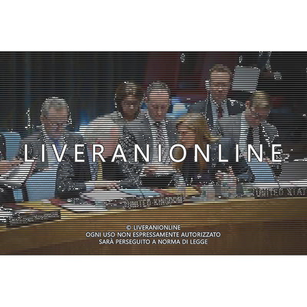 (140718) -- NEW YORK, July 18, 2014 () -- US ambassador to the United Nations Samantha Power (R, front) talks with her British counterpart Mark Lyall Grant during an emergency meeting of the UN Security Council on the situation in Ukraine, at the UN headquarters in New York, on July 18, 2014. The UN Security Council on Friday called for a \'full, thorough, independent investigation\' into the incident of Malaysian Airlines flight MH17, which crashed Thursday in eastern Ukraine with 298 people onboard. (/Niu Xiaolei)(zhf) ©PHOTOSHOT/AGENZIA ALDO LIVERANI SAS - ITALY ONLY - EDITORIAL USE ONLY - Il Consiglio di sicurezza delle Nazioni Unite in riunione sulla situazione di emergenza in Ucraina, presso la sede dell\'ONU a New York, il 18 luglio 2014.