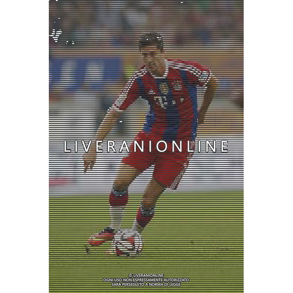 Sommer-Neuzugang Robert Lewandowski (FC Bayern Muenchen #9) // during a Friendly Match between MSV Duisburg and FC Bayern Muenchen at the Schau Ins Land Arena in Duisburg, Germany on 2014/07/21. EXPA Pictures © 2014, PhotoCredit: EXPA/ Eibner-Pressefoto/ Schueler *****ATTENTION - OUT of GER***** ©photoshot/AGENZIA ALDO LIVERANI SAS - ITALY ONLY - EDITORIAL USE ONLY - Partita amichevole tra MSV Duisburg e FC Bayern Monaco a Duisburg, in Germania il 21 luglio 2014