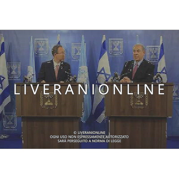 (140722) -- TEL AVIV, July 22, 2014 () -- Visiting UN Secretary-General Ban Ki-moon (L) and Israeli Prime Minister Benjamin Netanyahu attend a joint news conference in Tel Aviv, Israel, on July 22, 2014. As the UN Secretary-General Ban Ki-moon is in Israel to broker a peace between the Jewish state and the Islamist Hamas Movement, Israel army said it has no intention to cease its Gaza offensive before rooting out the \'terror tunnels\' that Hamas are using to sneak into Israel. (/JINI) ©PHOTOSHOT/AGENZIA ALDO LIVERANI SAS - ITALY ONLY - EDITORIAL USE ONLY