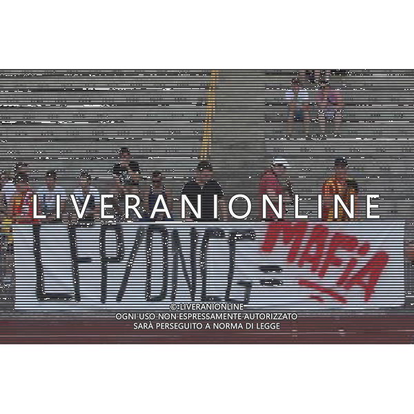 supporters Lens avec banderole \'LFP / ONCG = mafia\' - 18.07.2014 - Troyes / Lens - Match Amical Photo : Fred Marvaux / Icon Sport AG ALDO LIVERANI SAS ONLY ITALY