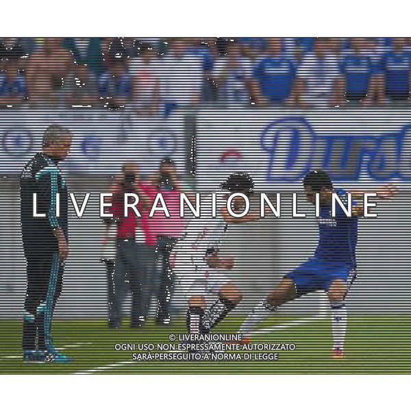 v.l. Trainer Jose Mourinho (FC Chelsea), Jacobo Maria Ynclan (RZ Pellets WAC) gegen Mohamed Salah (FC Chelsea) // during a Friendly Match between RZ Pellets WAC and FC Chelsea at the Wˆrthersee Arena, Klagenfurt, Austria on 2014/07/23. EXPA Pictures © 2014, PhotoCredit: EXPA/ Johann Groder ©photoshot/AGENZIA ALDO LIVERANI SAS - ITALY ONLY - EDITORIAL USE ONLY