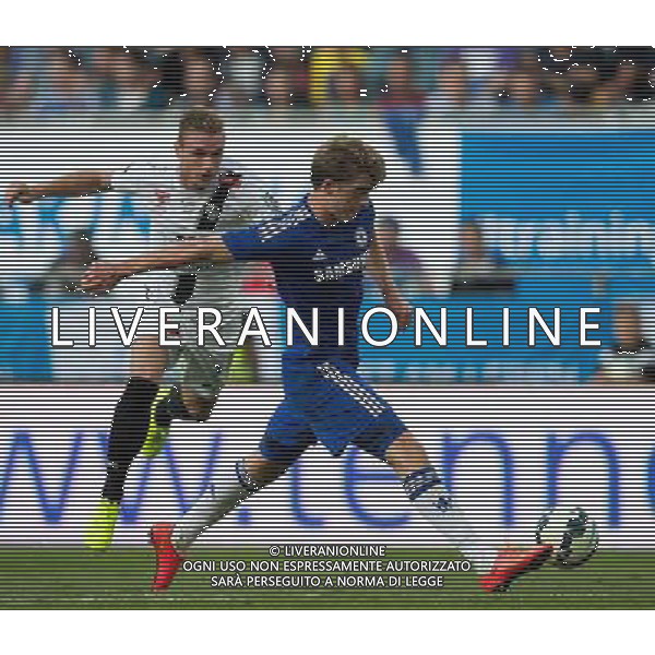 Michael Sollbauer (RZ Pellets WAC) gegen Patrick Bamford (FC Chelsea) // during a Friendly Match between RZ Pellets WAC and FC Chelsea at the Wˆrthersee Arena, Klagenfurt, Austria on 2014/07/23. EXPA Pictures © 2014, PhotoCredit: EXPA/ Johann Groder ©photoshot/AGENZIA ALDO LIVERANI SAS - ITALY ONLY - EDITORIAL USE ONLY