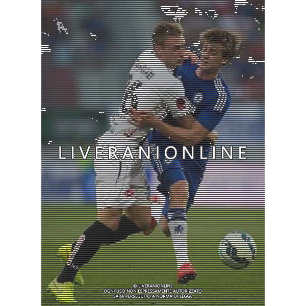 Michael Sollbauer (RZ Pellets WAC) gegen Patrick Bamford (FC Chelsea) // during a Friendly Match between RZ Pellets WAC and FC Chelsea at the Wˆrthersee Arena, Klagenfurt, Austria on 2014/07/23. EXPA Pictures © 2014, PhotoCredit: EXPA/ Johann Groder ©photoshot/AGENZIA ALDO LIVERANI SAS - ITALY ONLY - EDITORIAL USE ONLY