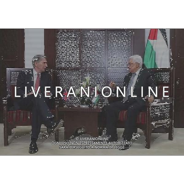 (140724) -- RAMALLAH, July 24, 2014 () -- Palestinian President Mahmoud Abbas (R) meets with British Foreign Secretary Philip Hammond in the West Bank city of Ramallah, on July 23, 2014. (/Fadi Arouri) ©photoshot/AGENZIA ALDO LIVERANI SAS - ITALY ONLY - EDITORIAL USE ONLY