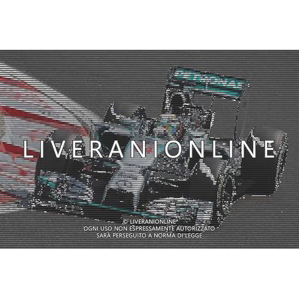 Lewis Hamilton (GBR) Mercedes AMG F1 W05. 26.07.2014. Formula 1 World Championship, Rd 11, Hungarian Grand Prix, Budapest, Hungary, Qualifying Day. - www.xpbimages.com, EMail: requests@xpbimages.com - copy of publication required for printed pictures. Every used picture is fee-liable. © Copyright: Photo4 / XPB Images /AGENZIA ALDO LIVERANI SAS - ITALY ONLY - EDITORIAL USE ONLY - Gp F1 Ungheria Prove ufficiali