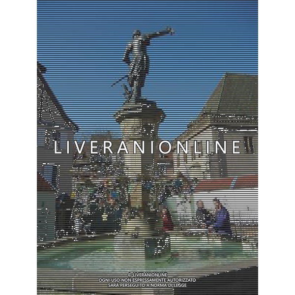 Colmar (Kolmar in tedesco, Colmer in alsaziano)  un comune francese di 68.843 abitanti capoluogo del dipartimento dell\'Alto Reno nella regione dell\'Alsazia AG ALDO LIVERANI SAS
