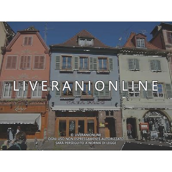 Colmar (Kolmar in tedesco, Colmer in alsaziano)  un comune francese di 68.843 abitanti capoluogo del dipartimento dell\'Alto Reno nella regione dell\'Alsazia AG ALDO LIVERANI SAS